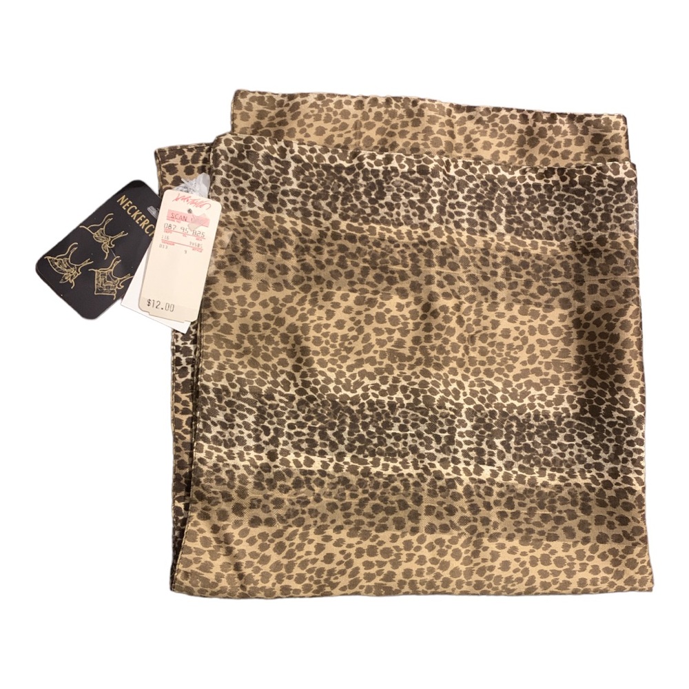 NWT 100% Silk neckerchief scarf animal cheetah print brown stocking stuffer - Picture 1 of 3